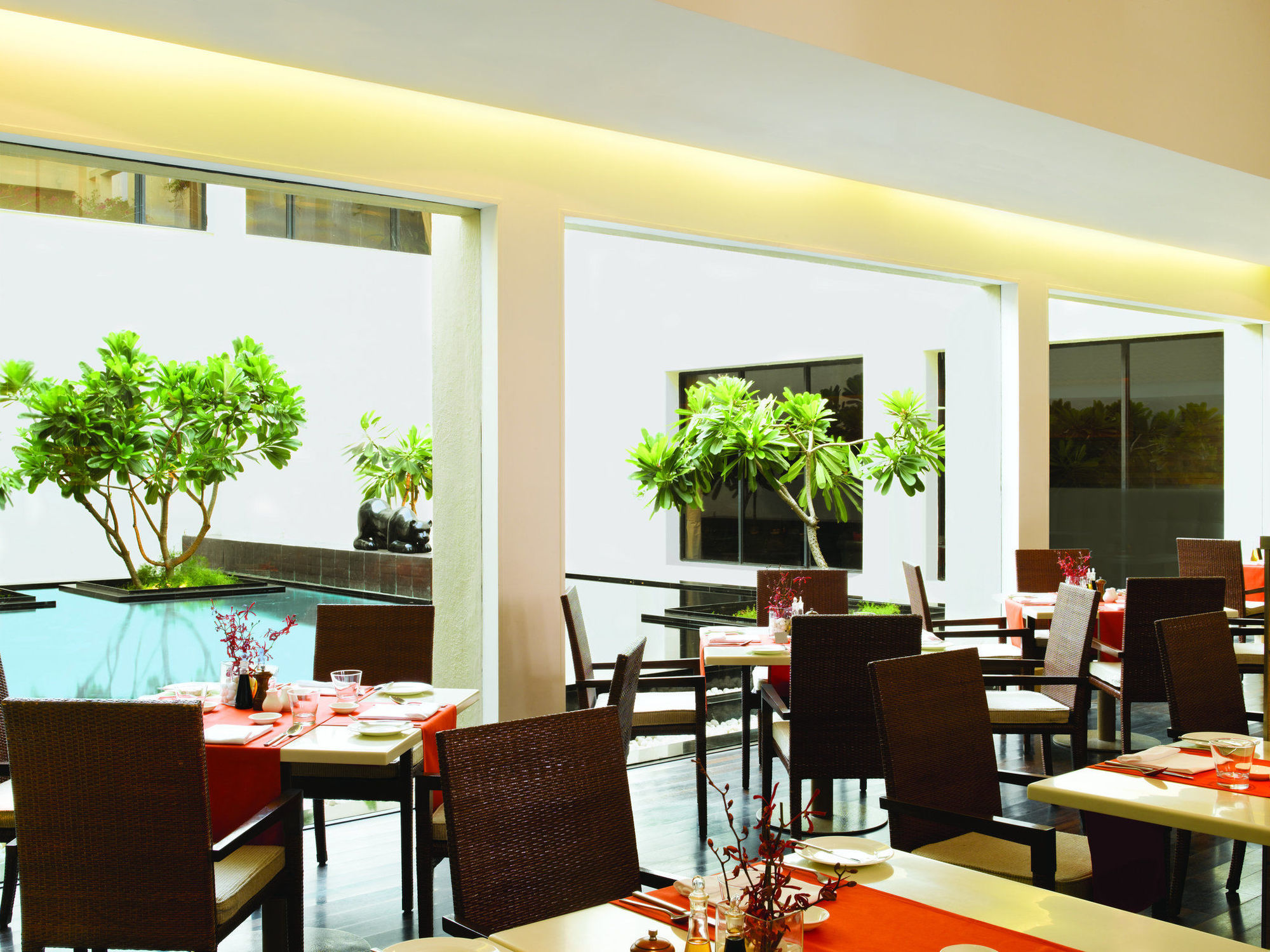 Trident Chennai Hotel Restaurant photo